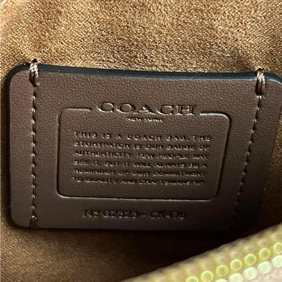 CK476 - Coach Lane Shoulder Bag - Picture 9 of 13